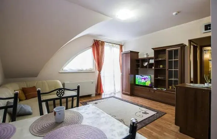 Heli Apartman Hajdúszoboszló 0*,  Węgry
