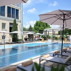 4* Отель Aurum