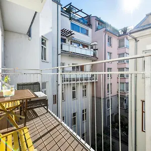 as-center-apartment.vienna-besthotels.com/