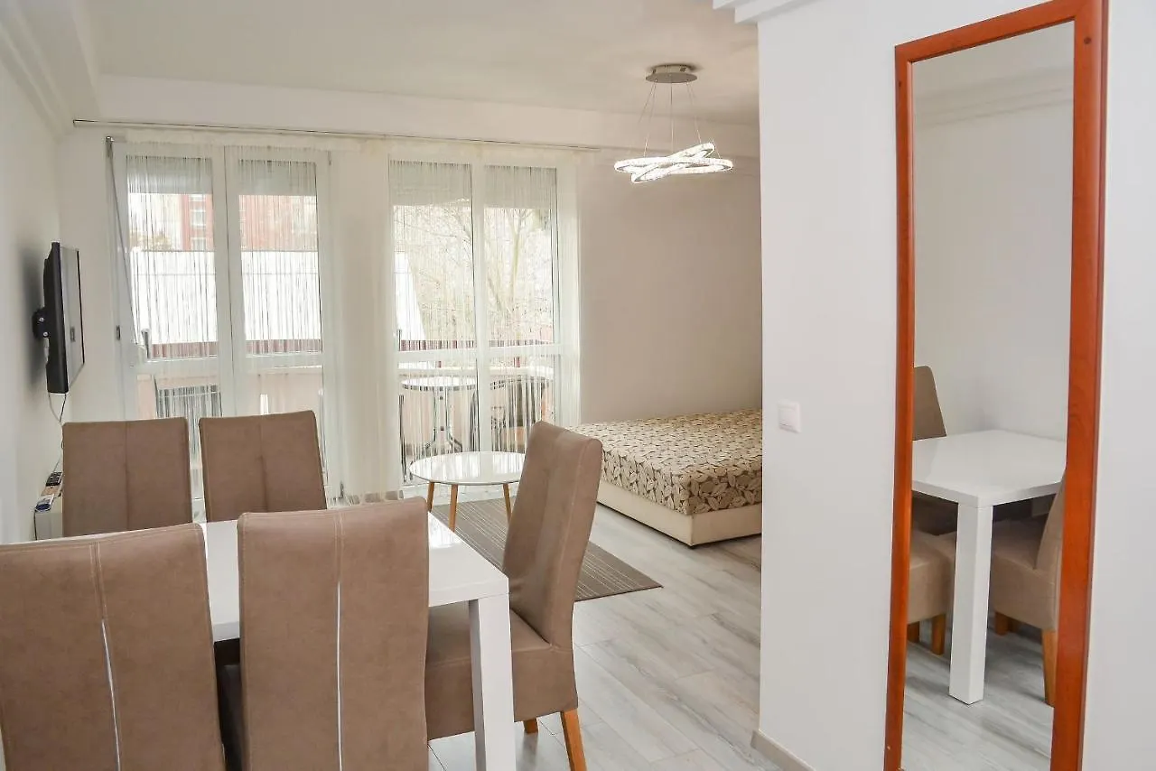 Heli Apartman Хайдусобосло 0*,  Венгрия