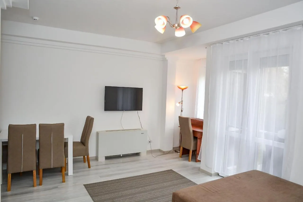 Heli Apartman Хайдусобосло 0*,  Венгрия