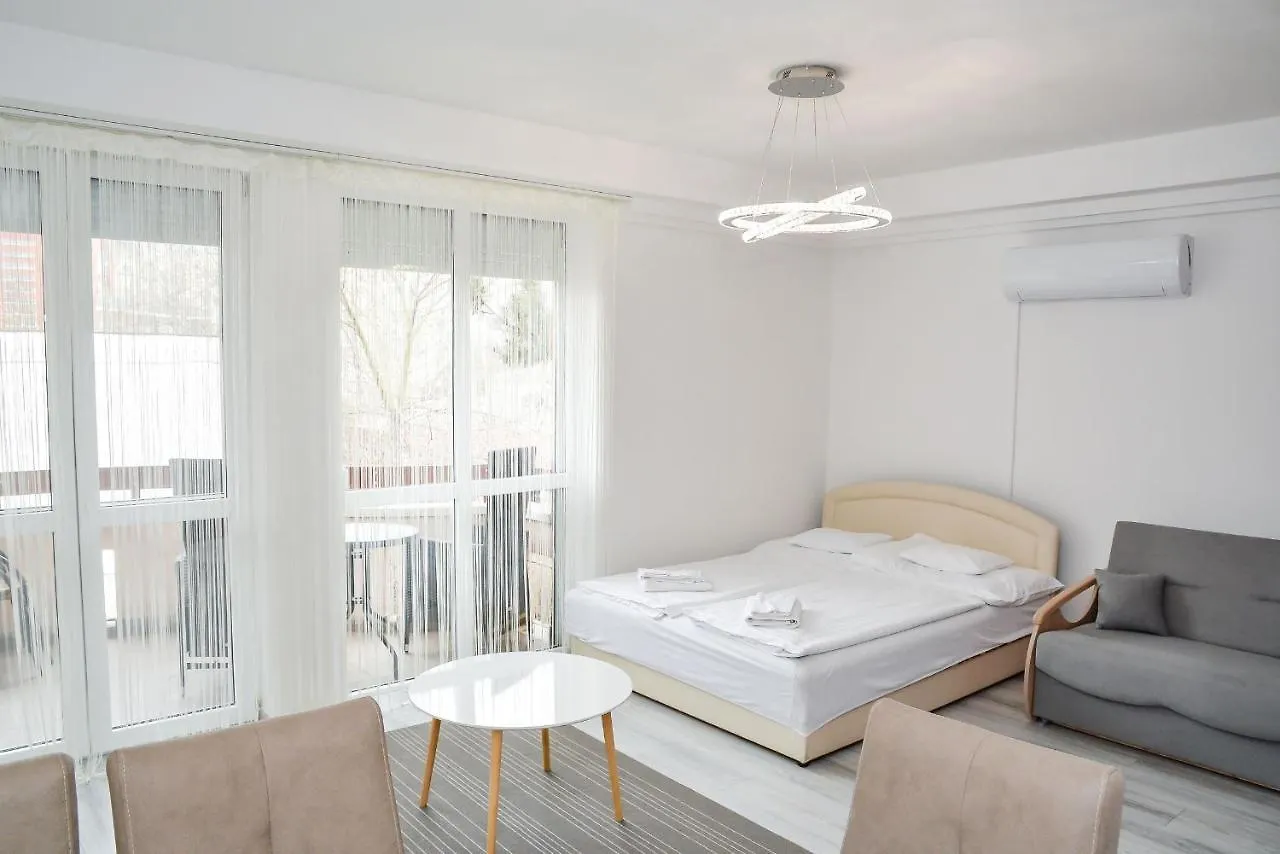 Апартаменты Heli Apartman Хайдусобосло Венгрия