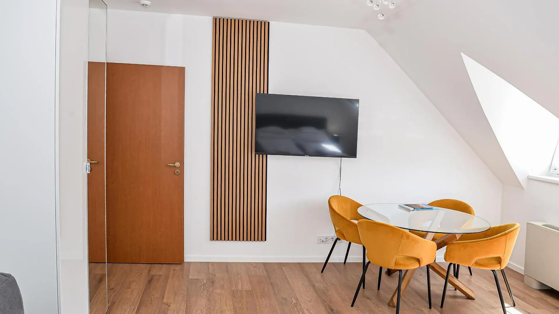 Апартаменты Heli Apartman Хайдусобосло Венгрия