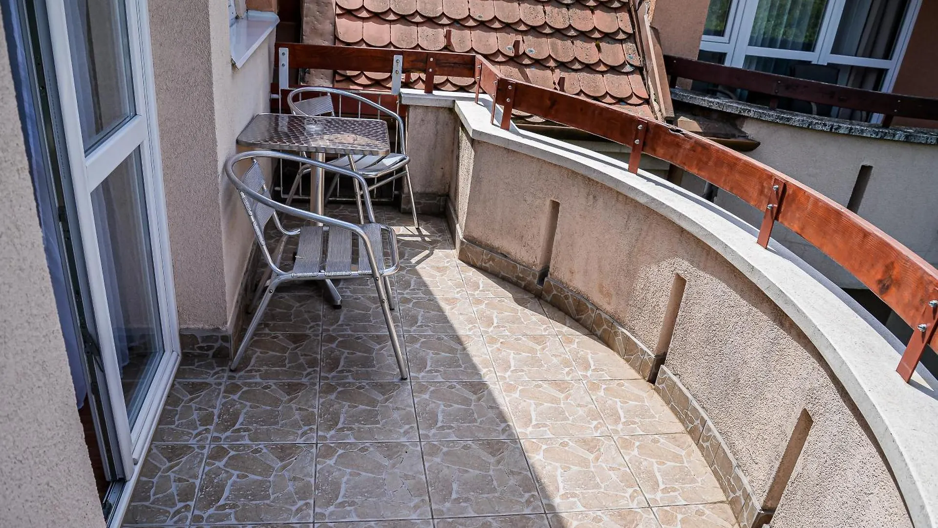 Heli Apartman Хайдусобосло Венгрия