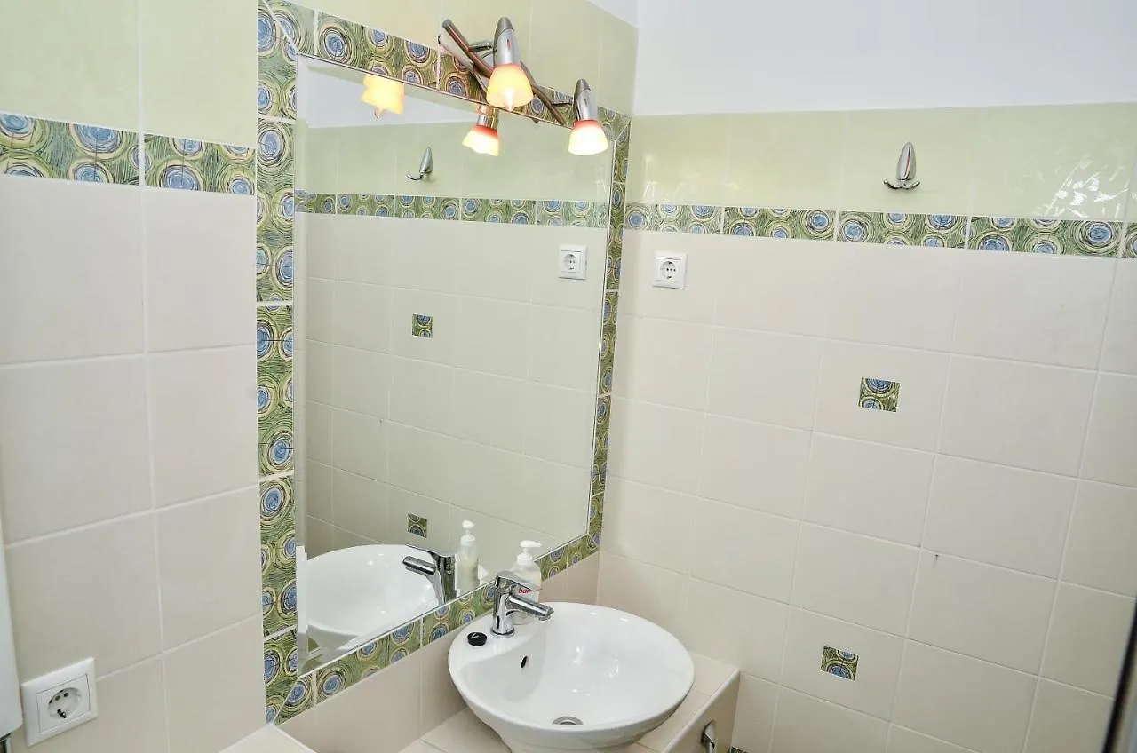 Heli Apartman Хайдусобосло Апартаменты
