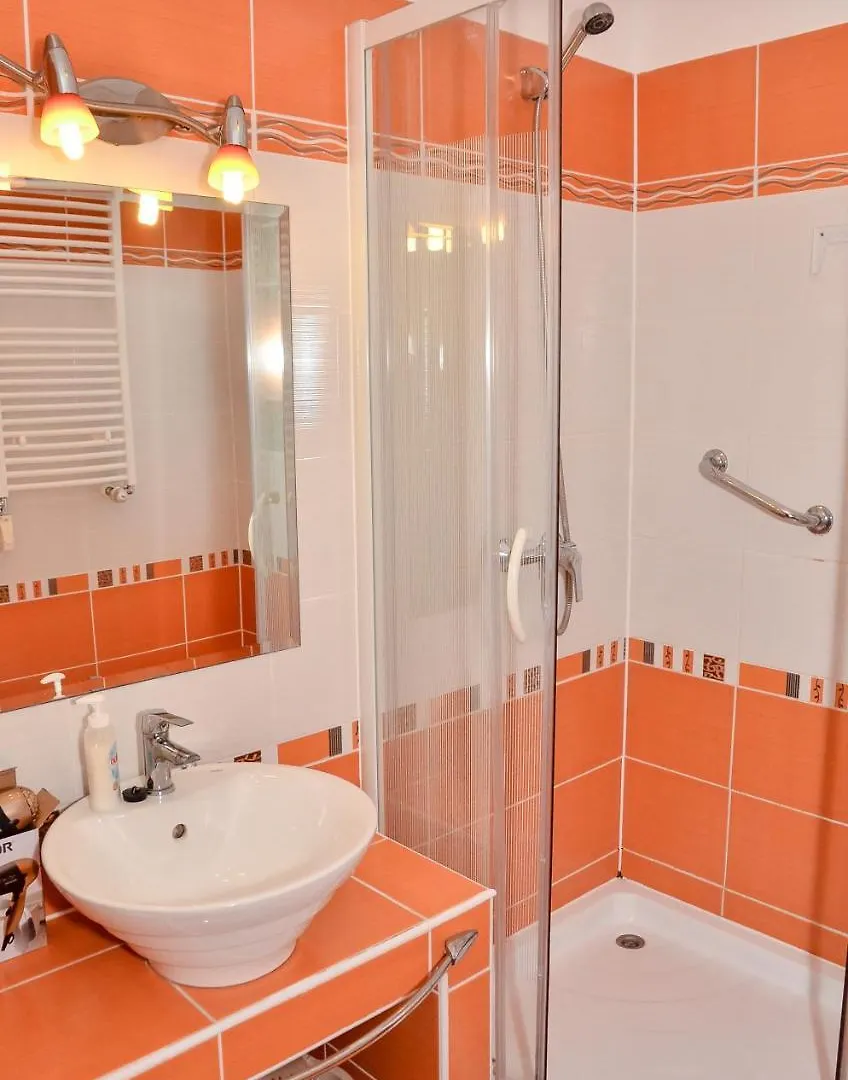 Heli Apartman Хайдусобосло